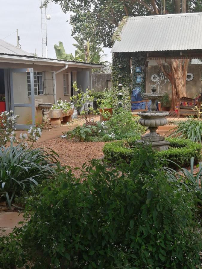 Garden courtyard with fountain