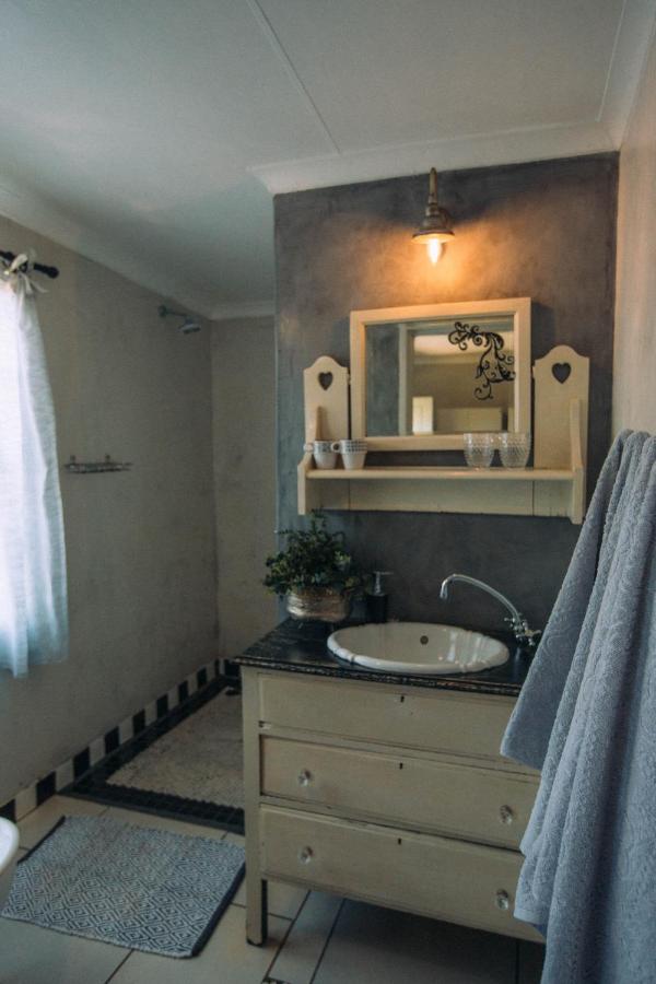 Room 4 bathroom vanity